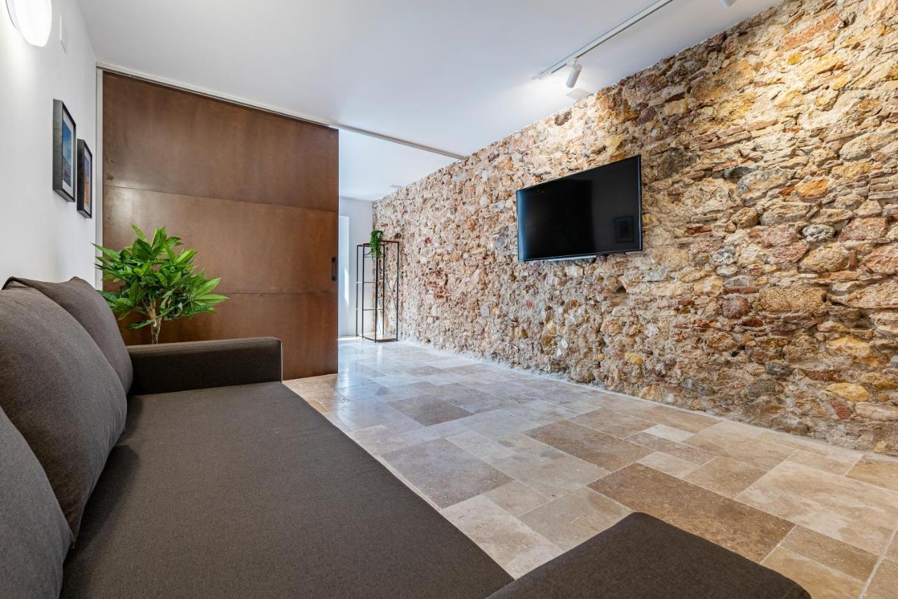 Stone Wall Apartment En Barri Port Maritim Таррагона Экстерьер фото